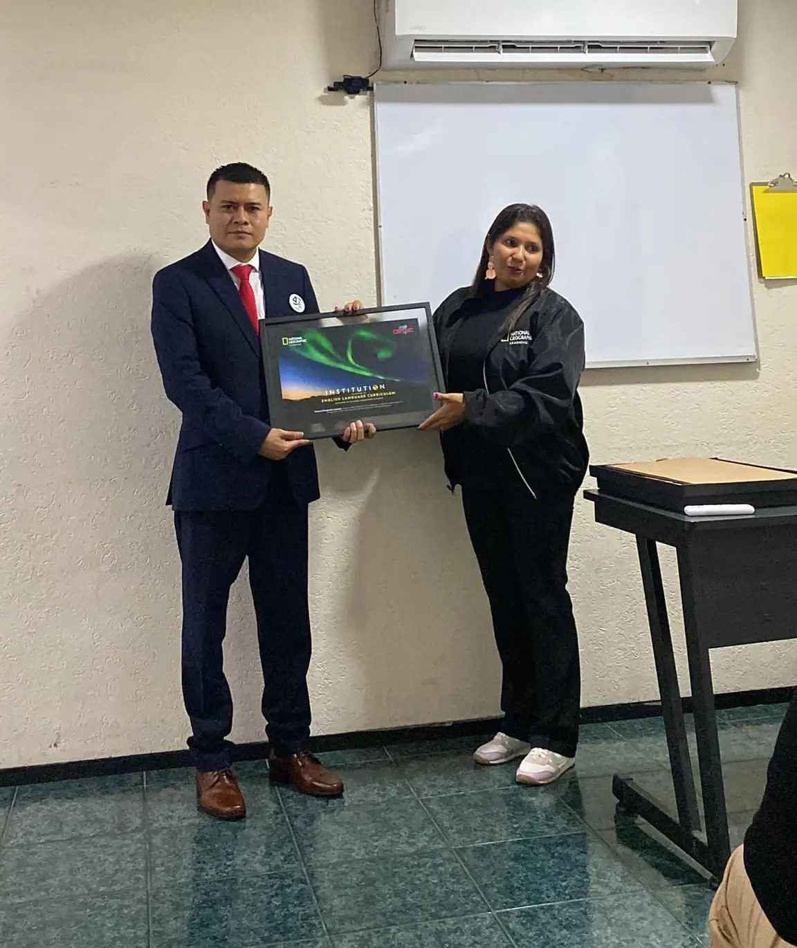 Convenio académico de Cetec Xalapa con National Geographic Learning para cursos de inglés